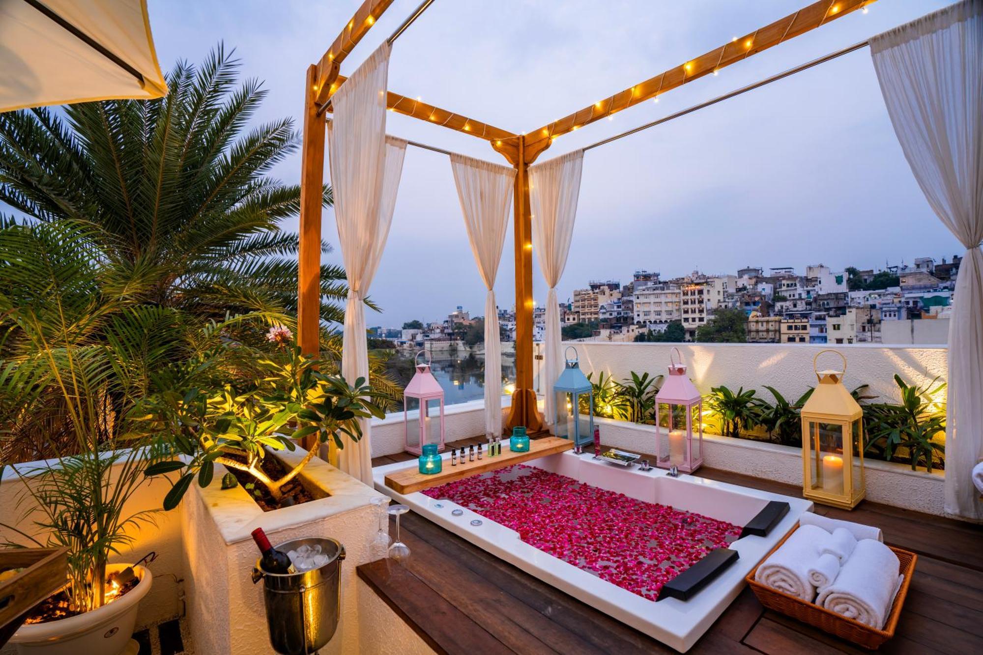 Moustache Udaipur Verandah Exterior foto